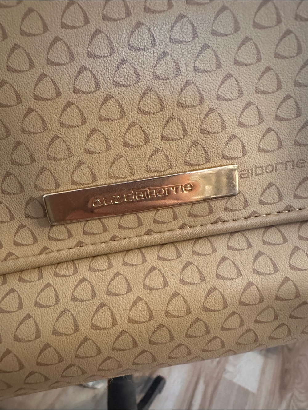 Liz Claiborne Light Beige Logo Shoulder Bag with Gold Plaque